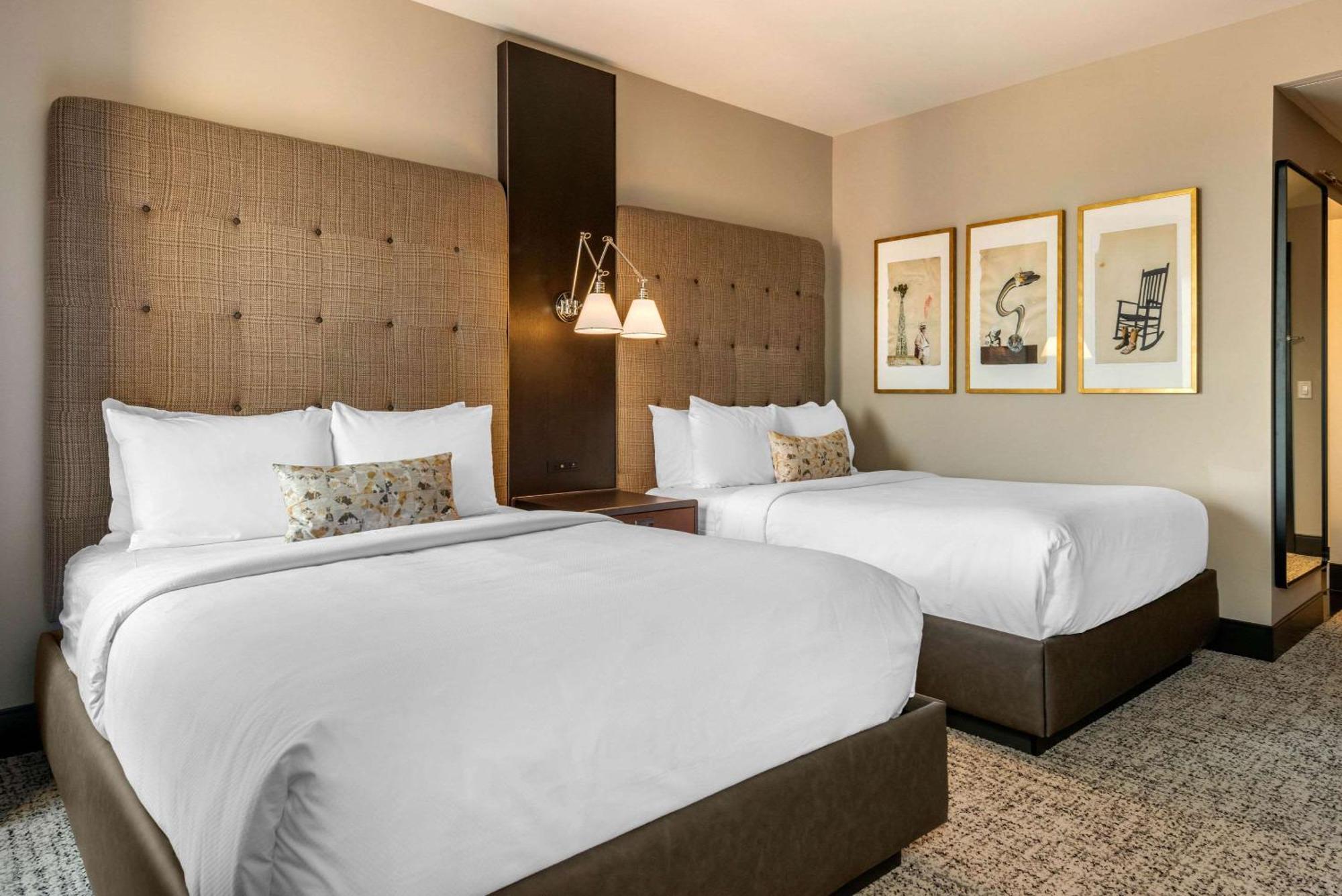 Cambria Hotel Houston Downtown Convention Center Bagian luar foto